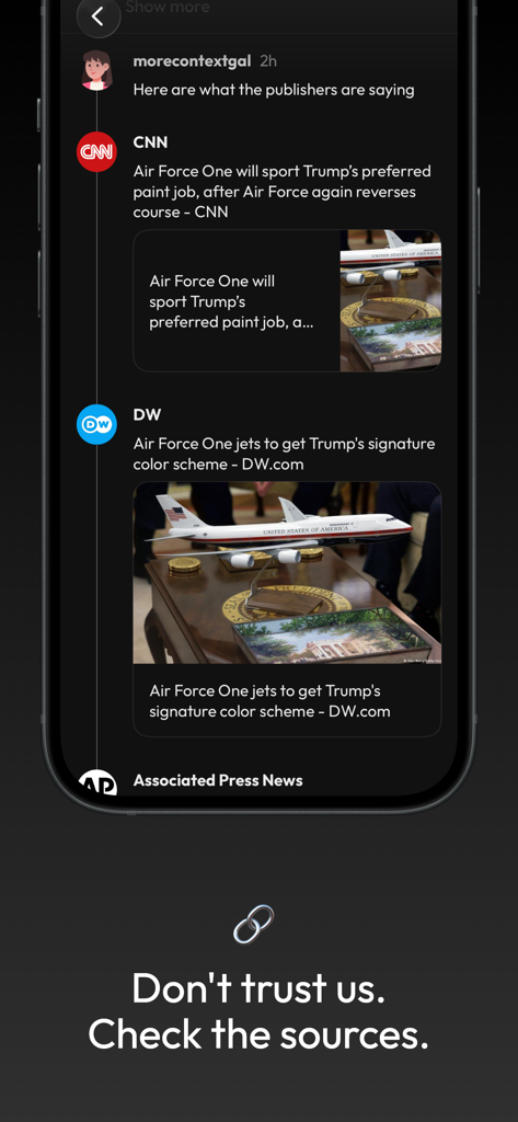 The Commuter: news digest - A thread-like interface in The Commuter app showing news headlines from CNN and DW for the same story.