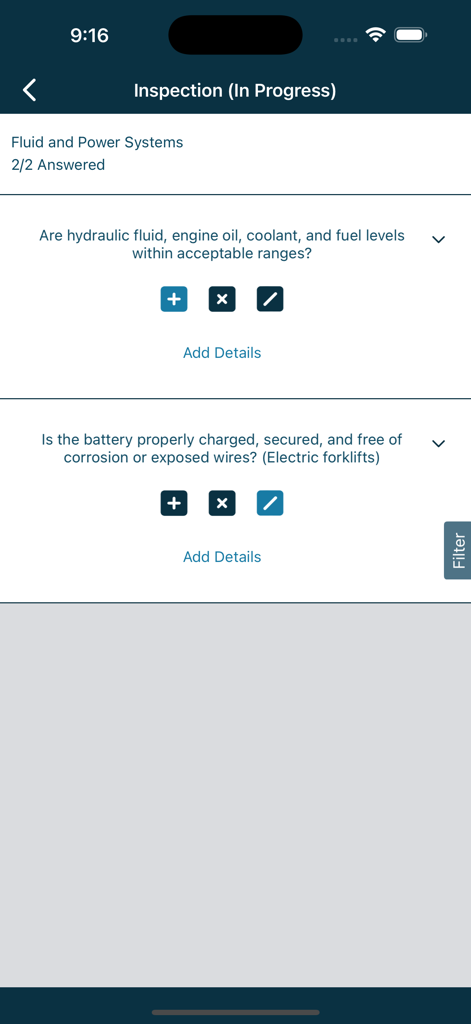VelocityEHS® - 流体および動力システムの安全点検チェックリストを表示するVelocityEHSアプリのインターフェース。