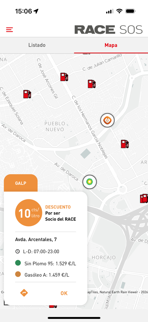 RACE SOS Asistencia - Vue cartographique dans l'application RACE SOS montrant les stations-service à proximité et les réductions exclusives pour les membres