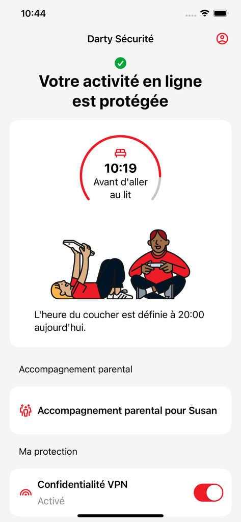 Panel de la aplicación Darty Securite mostrando el estado de protección en línea, la configuración de la hora de dormir del control parental y el interruptor de privacidad de VPN
