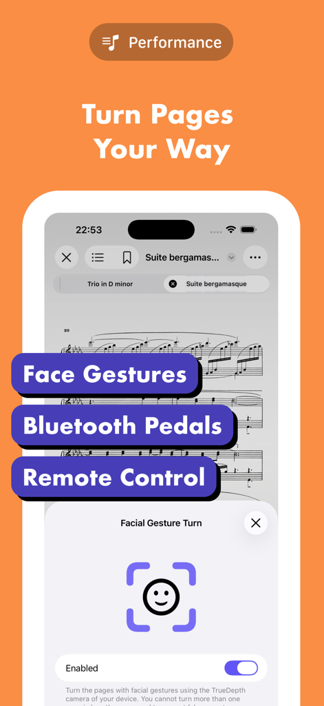 Pantalla de la aplicación digitalScore mostrando opciones de cambio de página con manos libres, incluyendo gestos faciales y pedales Bluetooth