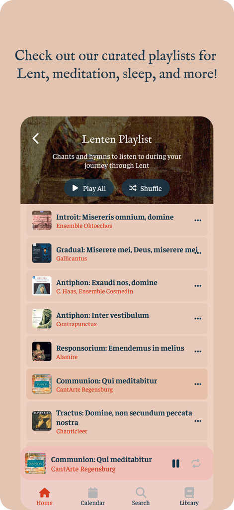 Chants - Catholic Sacred Music - Interfaz de aplicación móvil mostrando una lista de reproducción cuaresmal de cantos gregorianos e himnos sacros para meditación católica.