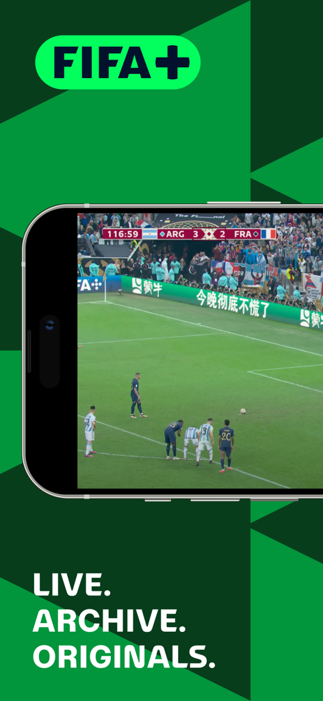 FIFA+ Stream Live Football TV - Smartphone mostrando un partido de fútbol en vivo en la app FIFA plus con el texto Live Archive Originals