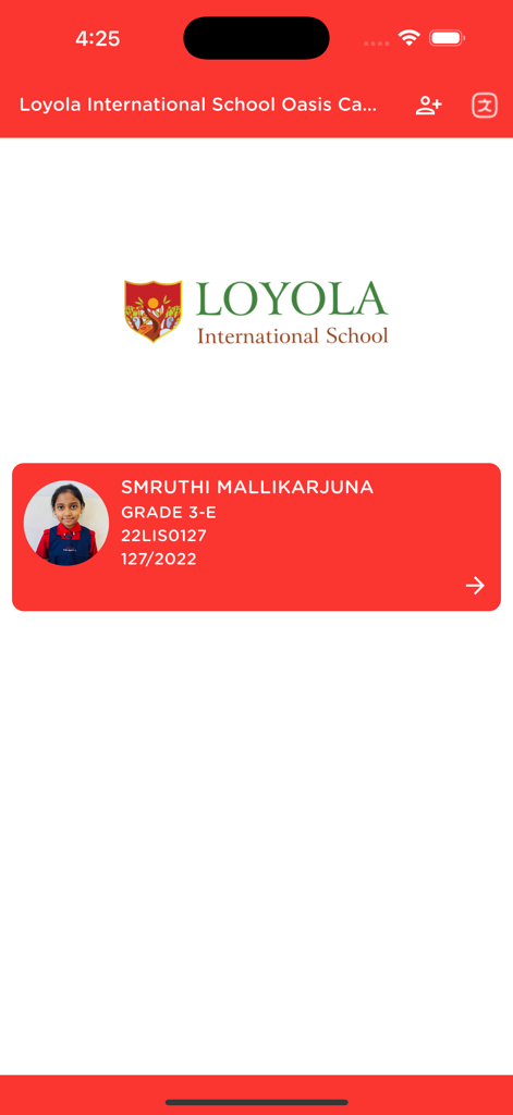 Loyola International School - Panel de la aplicación Loyola International School que muestra una tarjeta de perfil de estudiante con información de nombre y grado