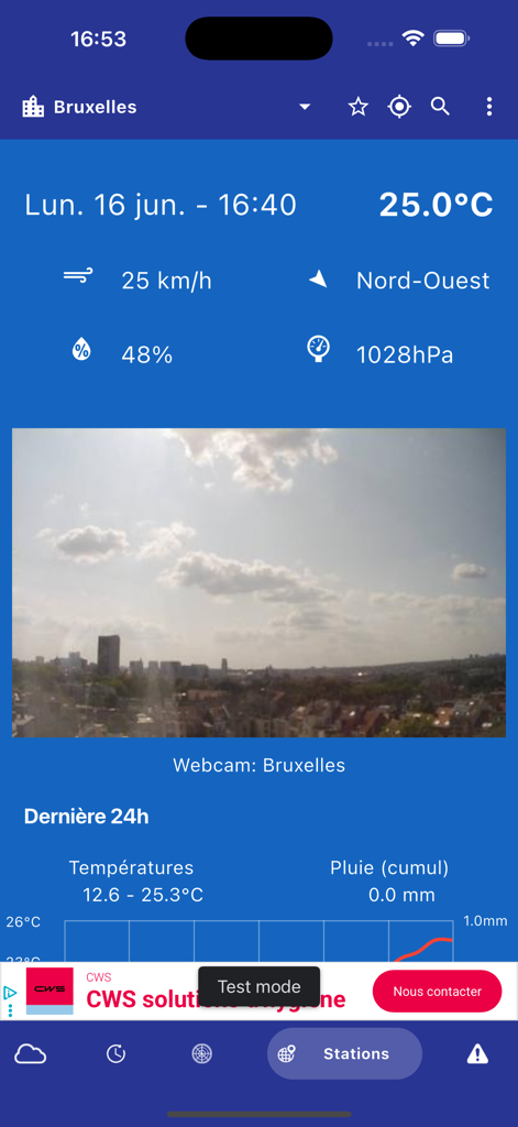 Météo Belgique app interface showing live weather data and a webcam view of Brussels.