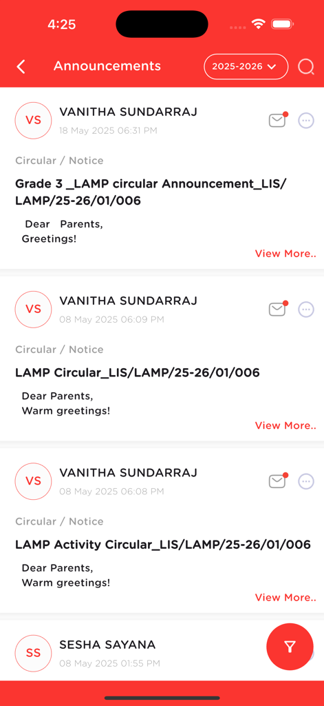 Loyola International School - Pantalla de anuncios en la aplicación Loyola International School que muestra circulares y avisos escolares para padres.