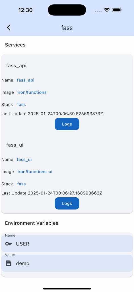 Portainer - Tela móvel mostrando a lista de serviços Docker e variáveis de ambiente no aplicativo Kontainer