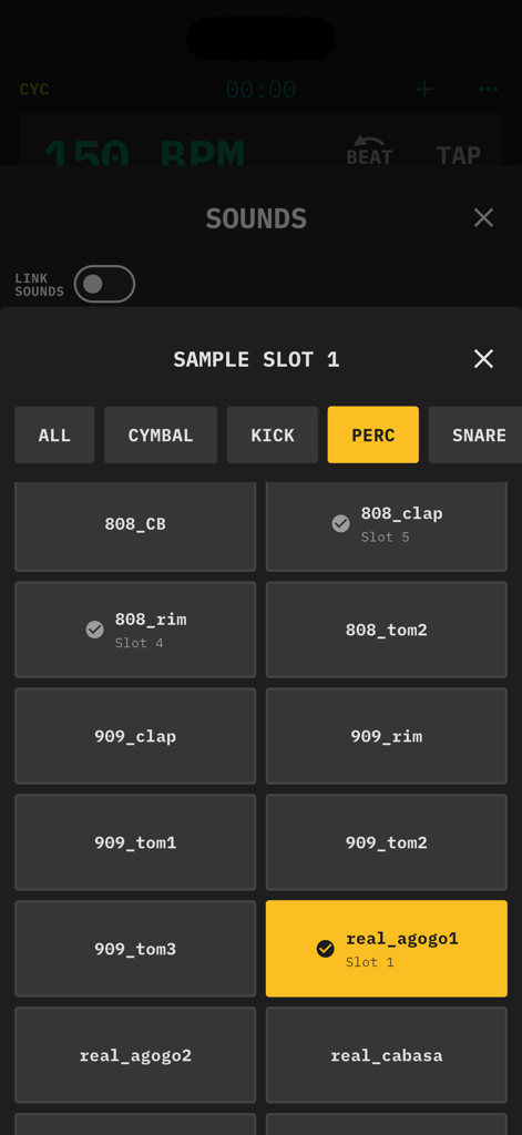 MRT-7 Metronome - Interfaz de la aplicación Metrónomo MRT-7 que muestra una lista de muestras de sonido profesionales de percusión y cajas de ritmos para patrones de clic personalizados.