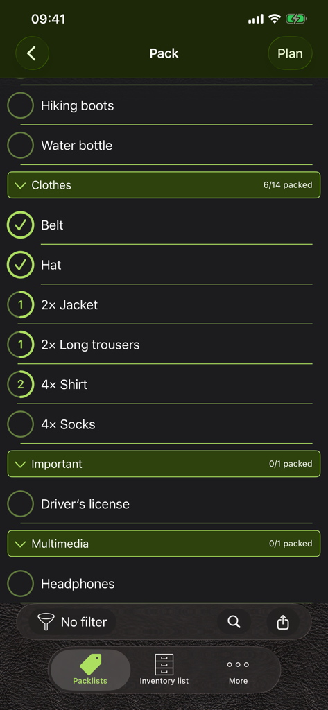 Pack The Bag - Interface of the Pack The Bag app showing a digital checklist of travel items categorized by clothes and important documents