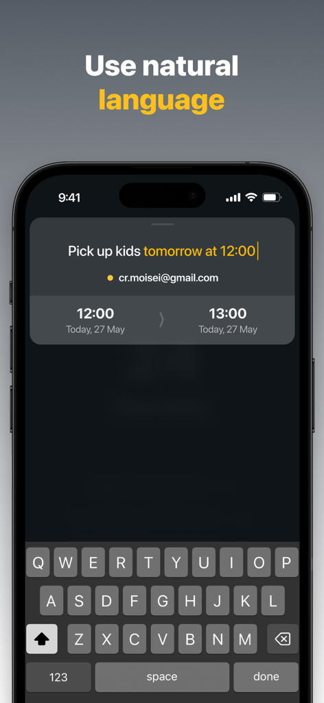 Solid Calendar - Aplicación Solid Calendar mostrando entrada de lenguaje natural para crear un evento de calendario en un iPhone