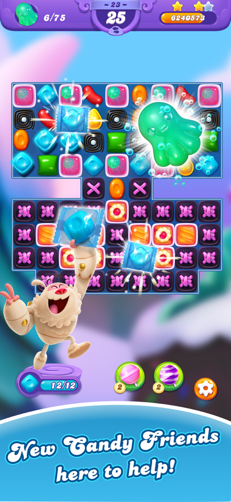 Gameplay de Candy Crush Friends Saga con Yeti ayudando en un tablero de puzzle