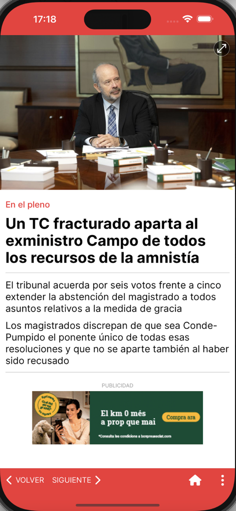 El Periodico mobile app interface showing a news article about the Spanish Constitutional Court