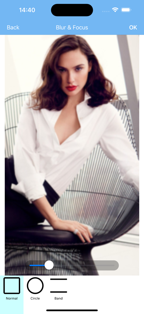 Photo Editor retouch filters - Strumento di modifica sfocatura e messa a fuoco nell'app Photo Editor che mostra una foto ritratto