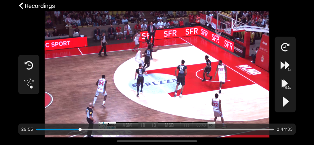 Keemotion app video player interface showing a professional basketball game with playback and tagging tools