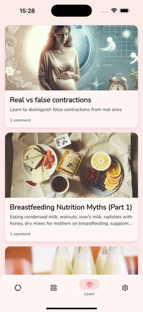 Screenshot of the articles section in the Mama Tracker app featuring educational content on contractions and breastfeeding nutrition
