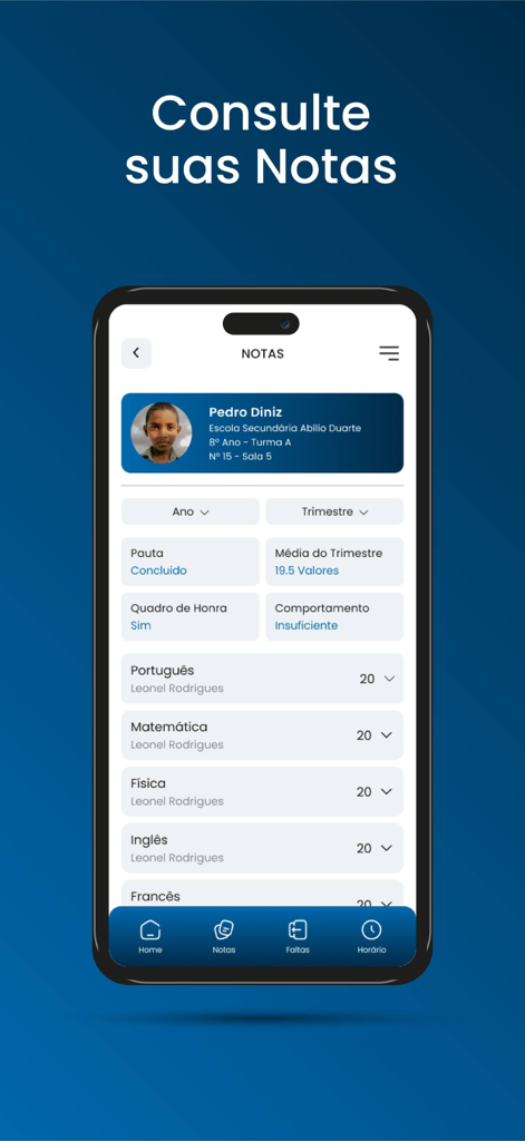 eSkola - eSkola モバイル アプリのインターフェイス。ポルトガル語や数学などの科目の成績と全体的な学業成績が表示される生徒のプロファイルが表示されます。