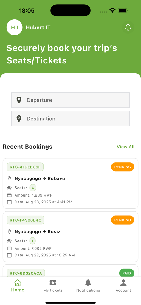 RITCO - Uma interface de aplicação móvel para reservar bilhetes de autocarro no Ruanda, mostrando o histórico de viagens recente e a seleção de rotas.