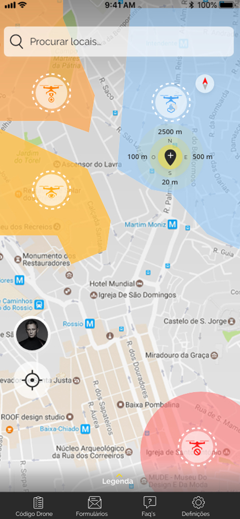 Interfaz del mapa de la aplicación Voa na Boa mostrando zonas de vuelo de drones codificadas por colores y restricciones en Lisboa, Portugal.