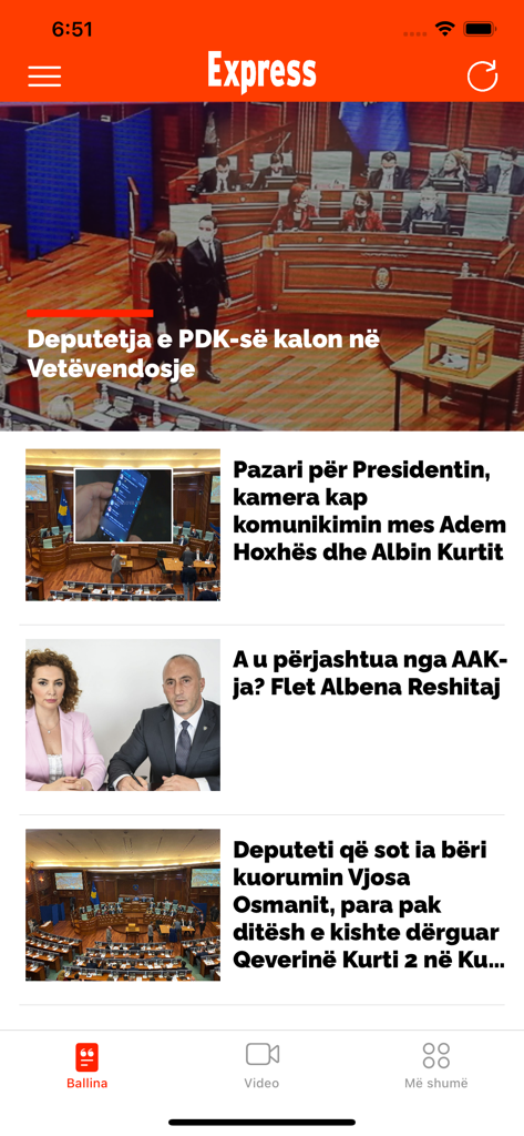 The home screen of the Gazeta Express mobile app displaying current political news and headlines in Albanian.