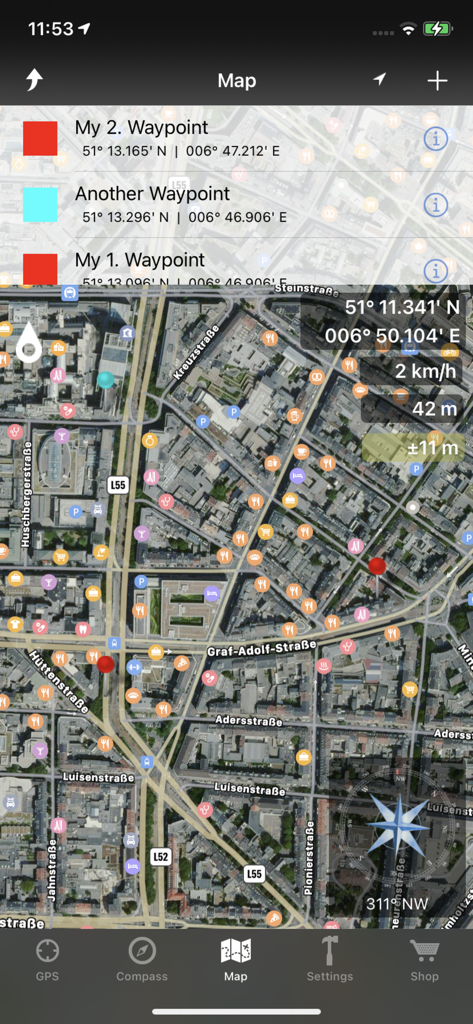 GPS & Maps: Location Tracker - Interfaz de mapa satelital que muestra waypoints, coordenadas GPS, altitud y una brújula.