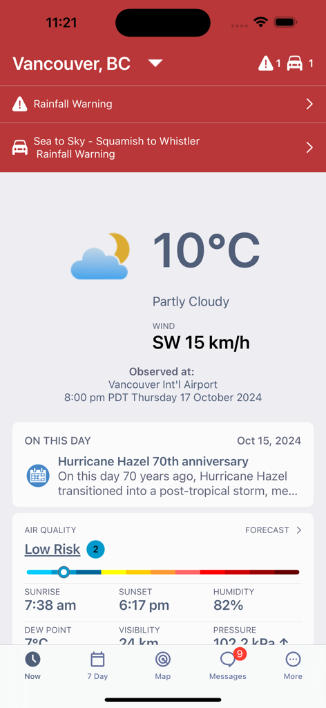 WeatherCAN - Display dell'app WeatherCAN che mostra la previsione meteo di Vancouver e gli avvisi di pioggia