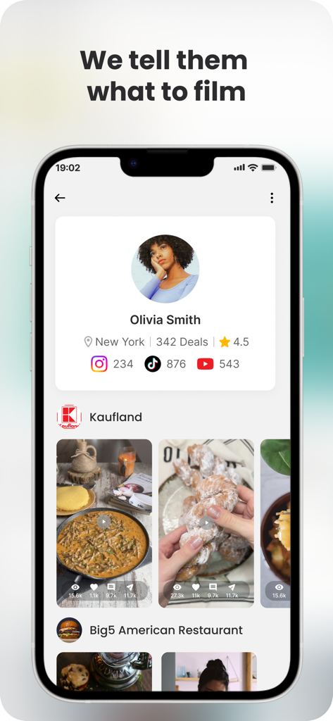 FameUp - Pantalla de la app FameUp mostrando el perfil de un microinfluencer con contenido de video para marcas
