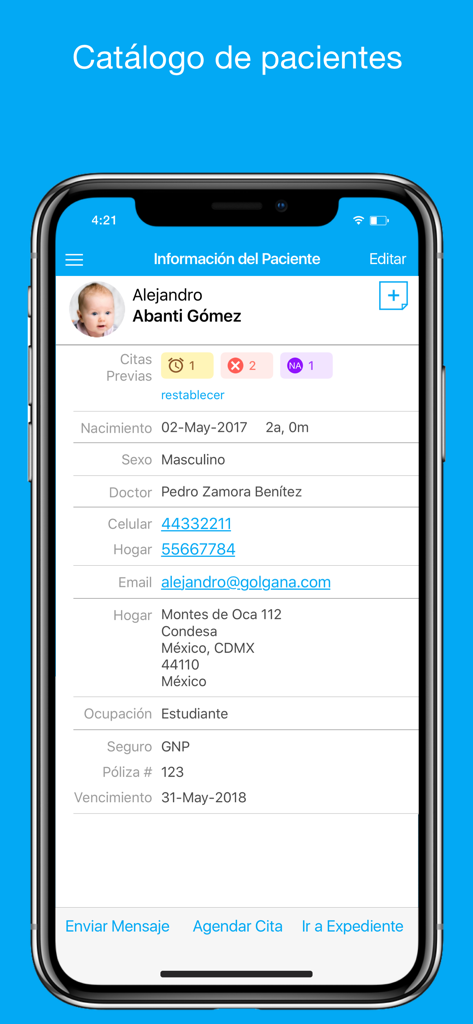 DataHealth - Vista móvil del perfil de un paciente en la aplicación EHR de DataHealth mostrando detalles personales y de seguro.