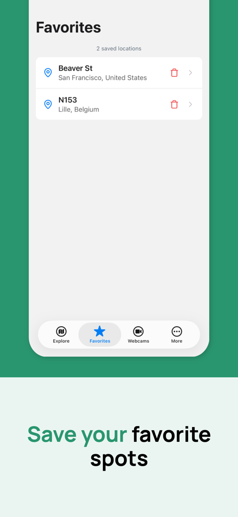 Street View 360° Panorama Maps - Eine mobile Benutzeroberfläche der Street View 360 App, die eine Liste von gespeicherten Lieblingsorten zeigt, darunter Beaver St. in San Francisco und N153 in Lille.