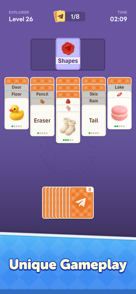 Word Solitaire Now! - Pantalla de juego de Word Solitaire Now con cartas de palabras y mecánicas de solitario.