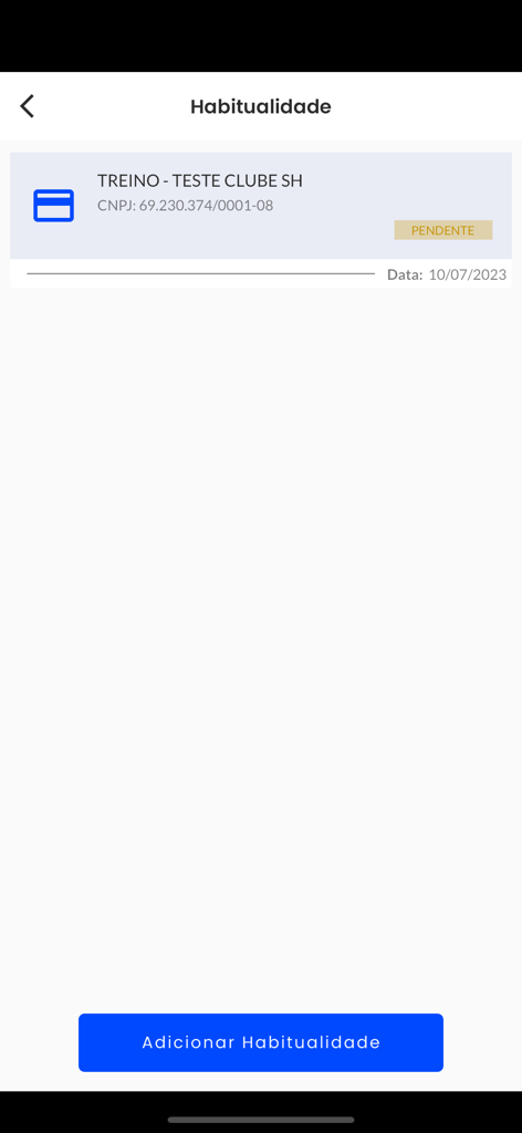 Pantalla de registro de entrenamiento en la aplicación Atirador que muestra un registro pendiente de participación en el club