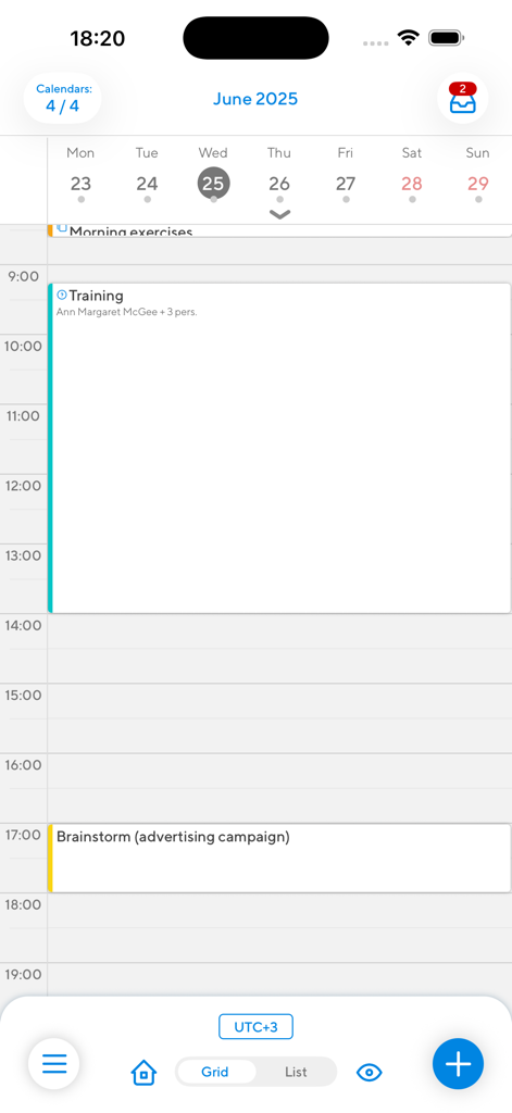 Vista del calendario giornaliero nell'app mobile Projecto che mostra eventi programmati di formazione e brainstorming