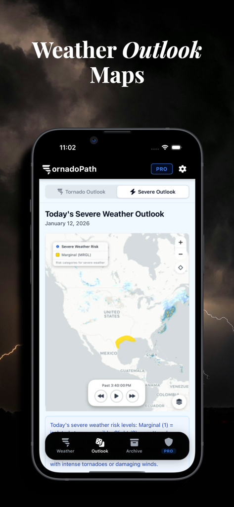 Tornado Tracker by TornadoPath - Interfaz de la aplicación Tornado Tracker que muestra un mapa de pronóstico de clima severo con niveles de riesgo para los Estados Unidos