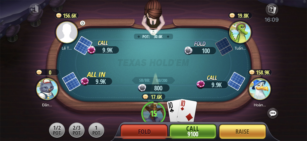 Tiến Lên Miền Nam - Đánh Bài - Online Texas Hold'em poker gameplay interface featuring five players and betting options.