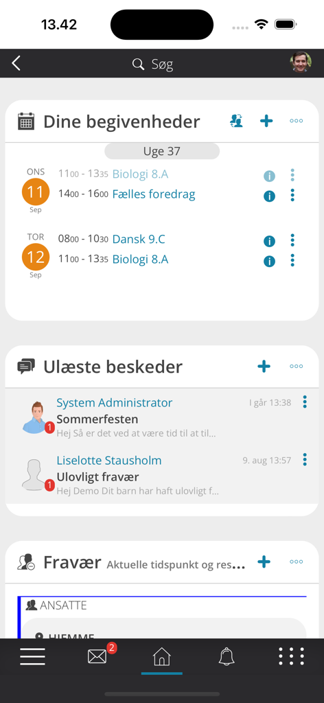 ViGGO - Dashboard of the ViGGO app showing a school schedule and unread messages