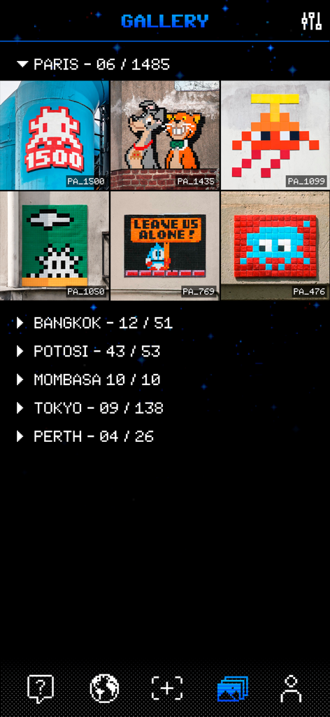 FlashInvaders app gallery displaying a collection of captured pixel art mosaics from Paris and other global cities.