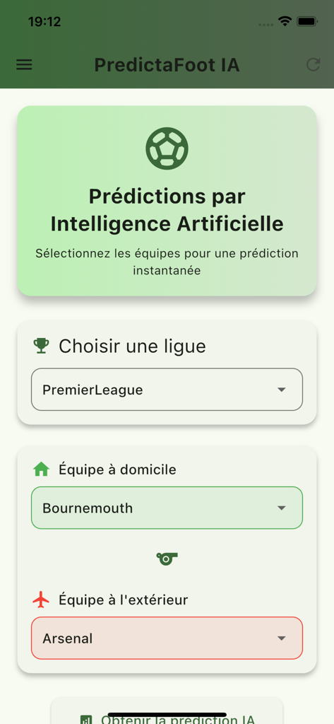 PredictaFootIA - A mobile app screen for selecting a soccer league and teams for AI-driven match predictions.