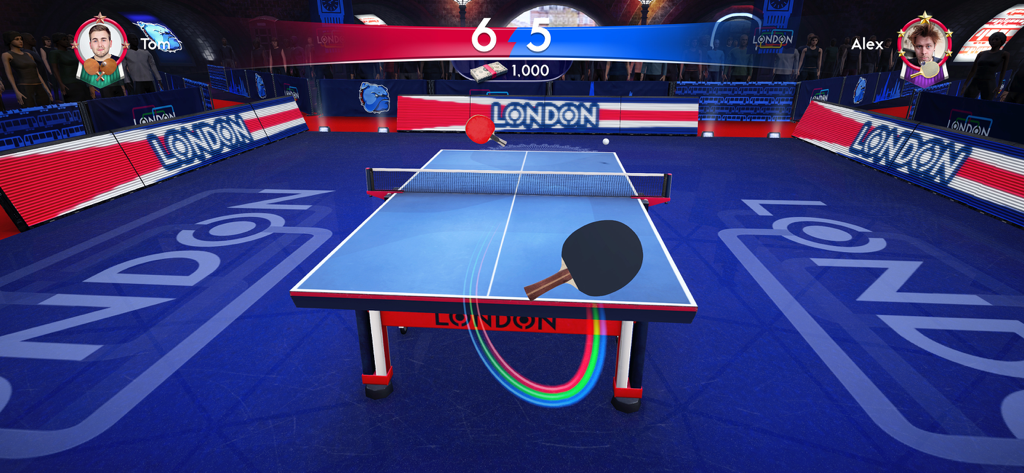 Un partido de tenis de mesa multijugador 1 contra 1 en tiempo real en una arena virtual de Londres