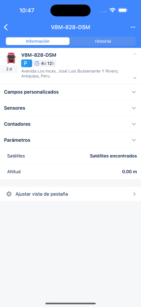 Goldcar Plus - Pantalla de la aplicación Goldcar Plus que muestra información telemática detallada de un camión específico, incluyendo ubicación y parámetros GPS
