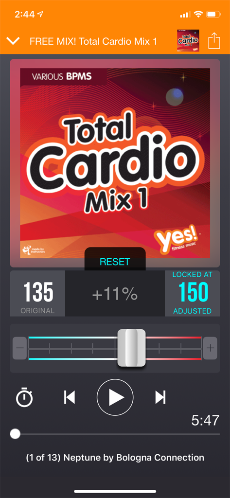 Yes!GO Musikplayer-Oberfläche, die BPM-Tonhöhenanpassung für einen Fitness-Workout-Mix zeigt