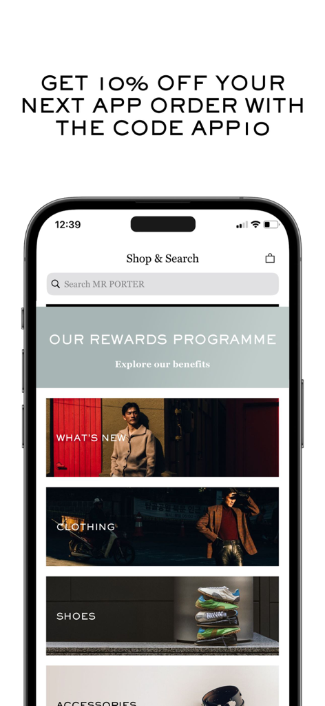Écran d'accueil de l'application MR PORTER présentant un code de réduction de 10 % et des catégories de mode masculine de luxe.