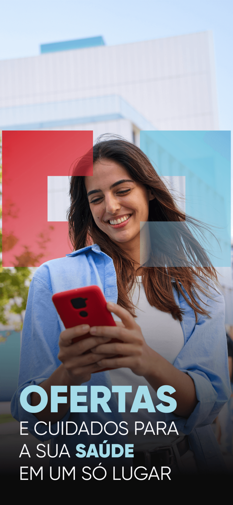 Drogaria São Paulo - Woman using the Drogaria Sao Paulo mobile app for health offers and pharmaceutical care