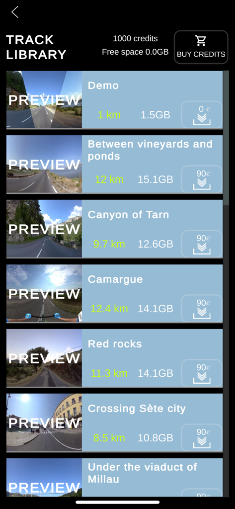 kinomap vr - Oberfläche der Kinomap VR App zeigt eine Liste immersiver 360-Grad-Cycling-Strecken aus aller Welt