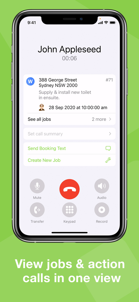 Pantalla de identificación de llamadas de ServiceM8 Phone que muestra el historial de trabajos del cliente y la dirección del servicio durante una llamada activa.