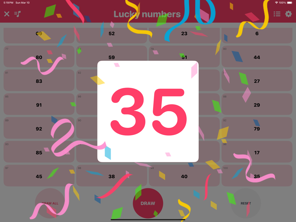 Pantalla de la aplicación Lucky Draw Pro mostrando un ganador de lotería aleatorio con el número 35 y confeti de celebración.