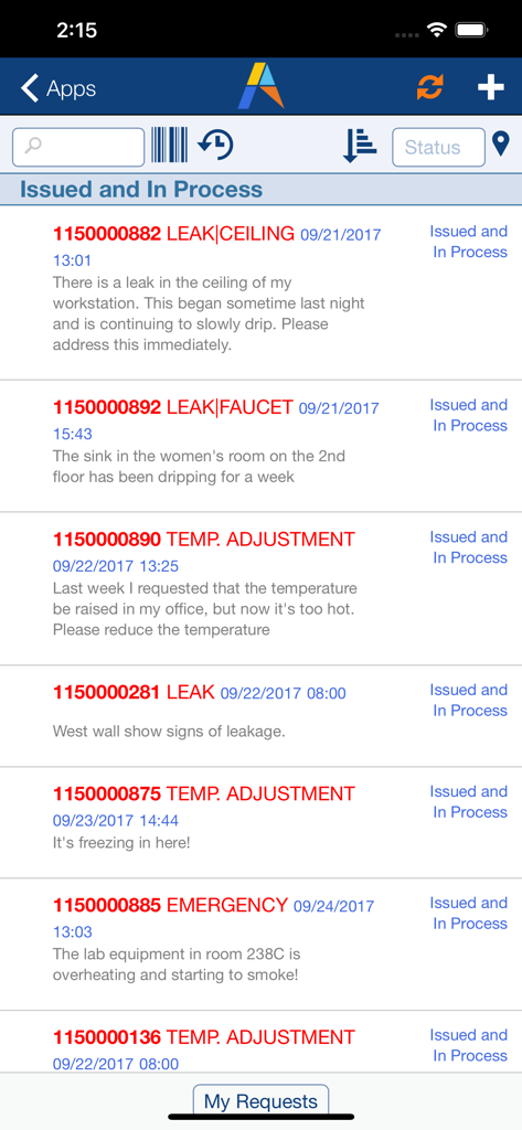 Una lista de órdenes de trabajo de mantenimiento de instalaciones en la aplicación Archibus Mobile Client que muestra el estado de fugas y ajustes de temperatura.