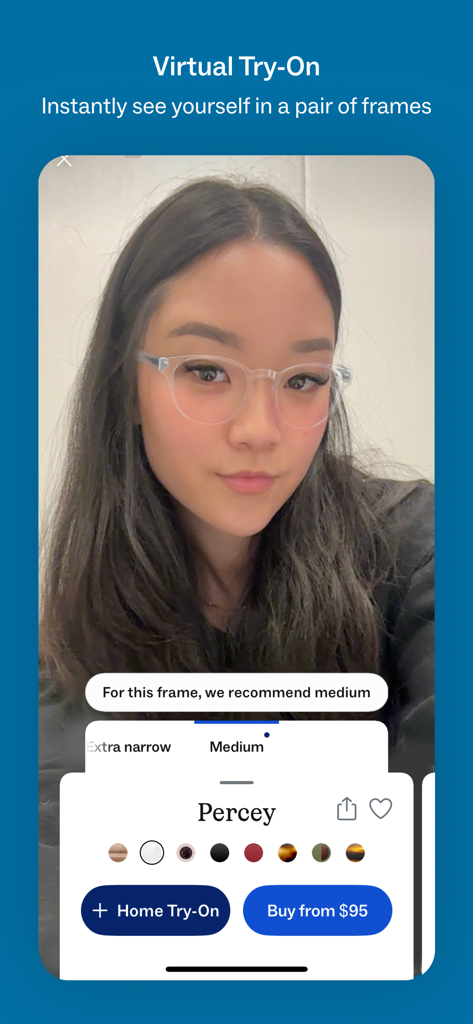 Warby Parker - Warby Parker 앱의 가상 착용 기능을 사용하여 투명한 Percey 안경을 자신의 얼굴에 미리 써보는 여성.