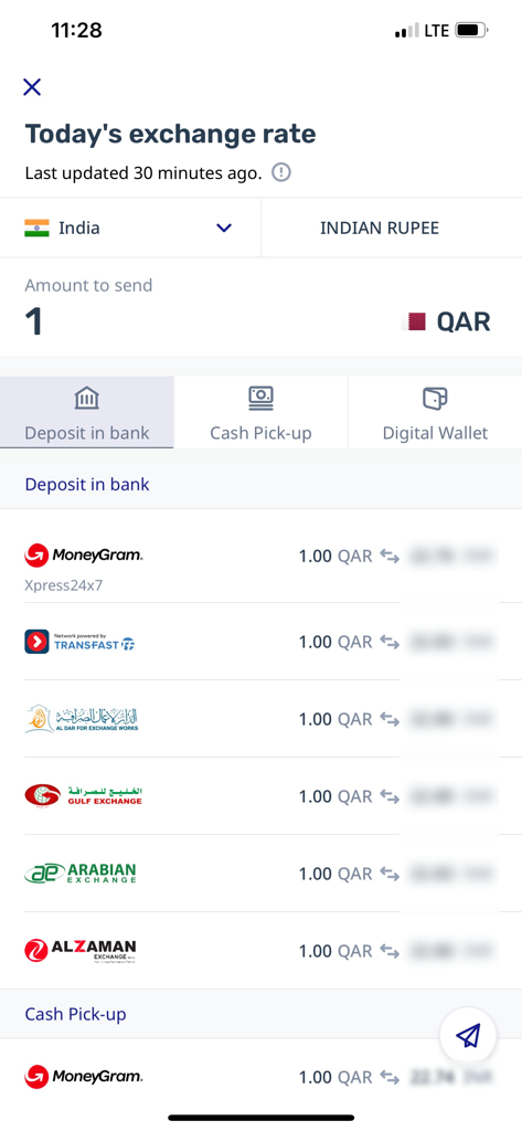 Bildschirm der Ooredoo Money App, der Wechselkurse für den Versand von katarischen Riyal in indische Rupien über verschiedene Überweisungspartner anzeigt