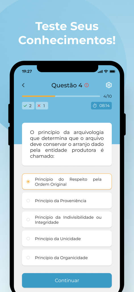 A smartphone displaying a multiple-choice practice question from the Concurso Publico study app.