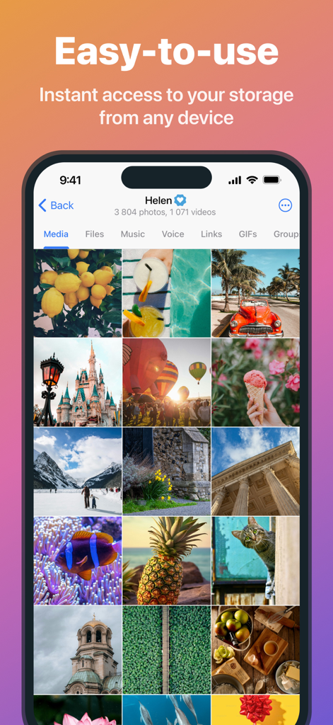 Interface do aplicativo mensageiro iMe mostrando uma galeria de armazenamento de mídia fácil de usar com uma grade de fotos e abas de categoria.