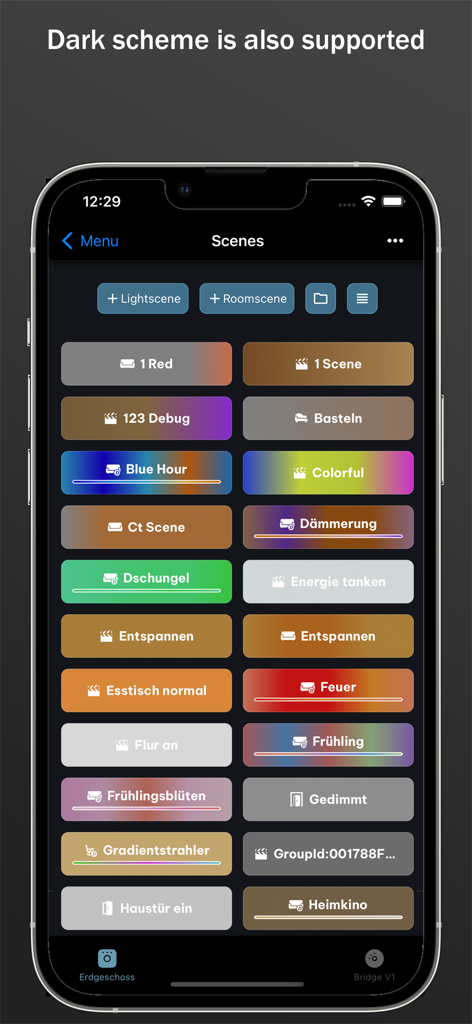 다크 모드 테마에서 스마트 조명 씬 목록을 보여주는 all 4 hue 앱의 인터페이스